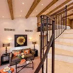 Hotel Byblos 5*