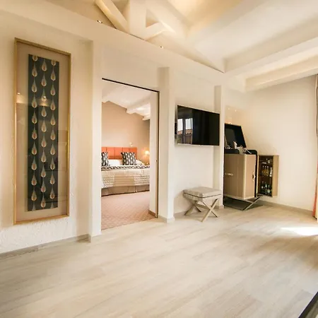 Byblos Szálloda 5*